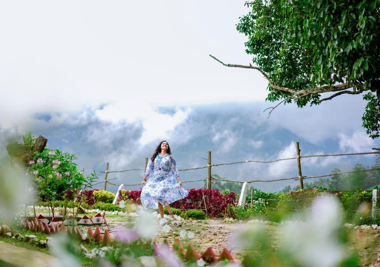 Arivikad Tea Bungalow Munnar By Voye Homes Suryanelli Eksteriør billede