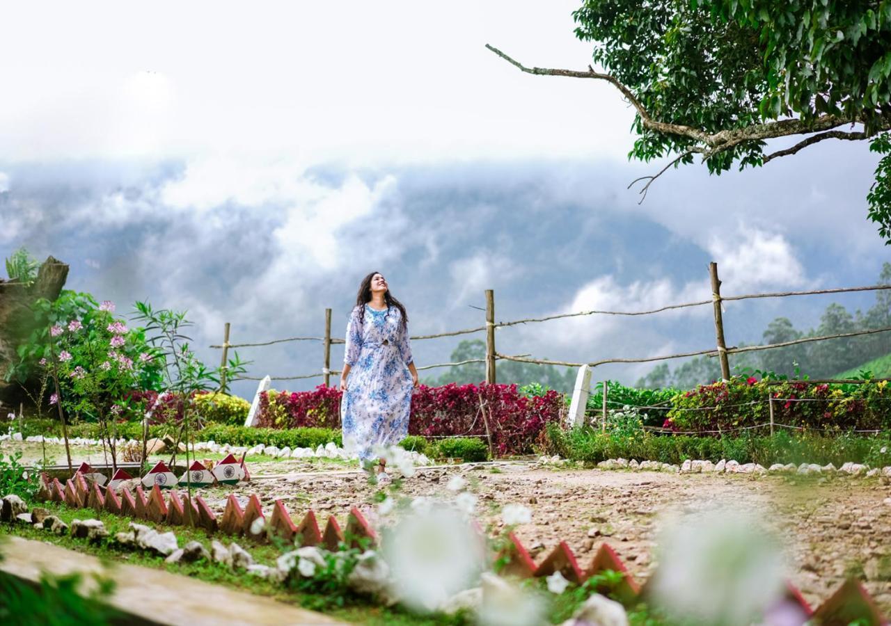 Arivikad Tea Bungalow Munnar By Voye Homes Suryanelli Eksteriør billede